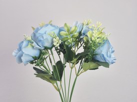 Ramo flores artificiales con clavelinas
